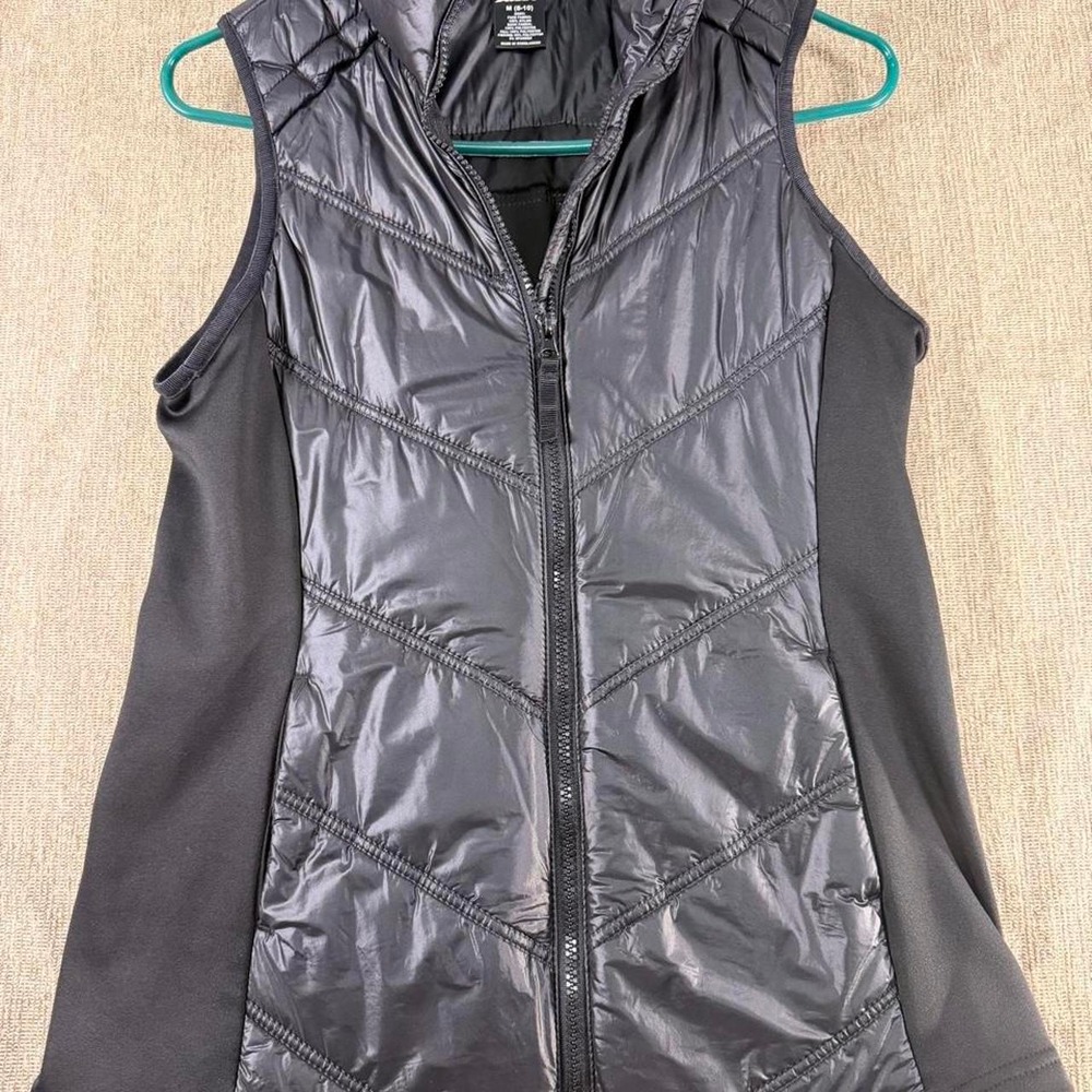 Avia Black Quilted Puffer Vest | Medium (8-10)